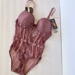 Daisy Fuentes Pink and Purple Lace Bra with Adjustable Straps